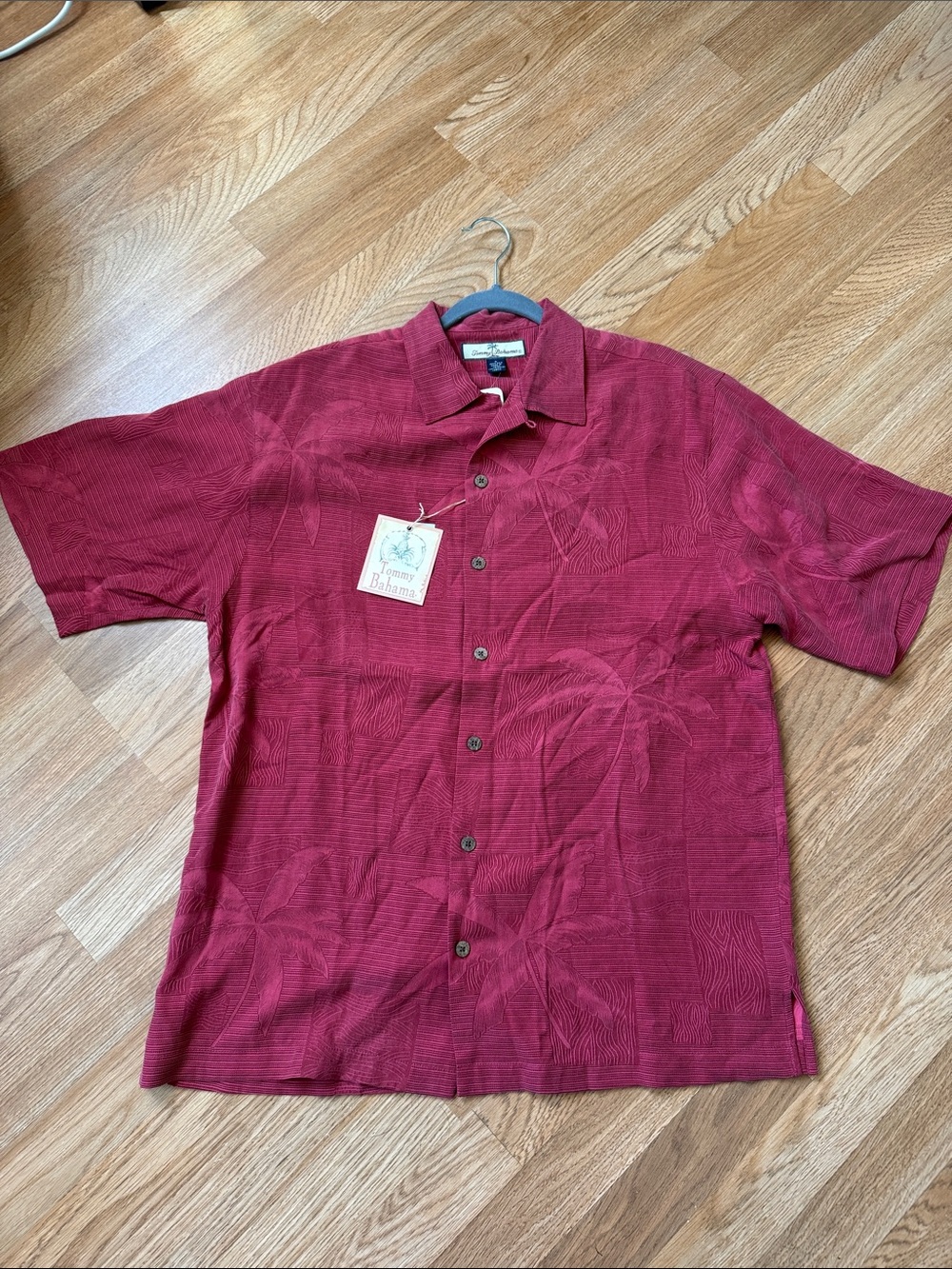 Tommy Bahama Men's Deep Red Short-Sleeve Button-Down with Palm, size S,silk
